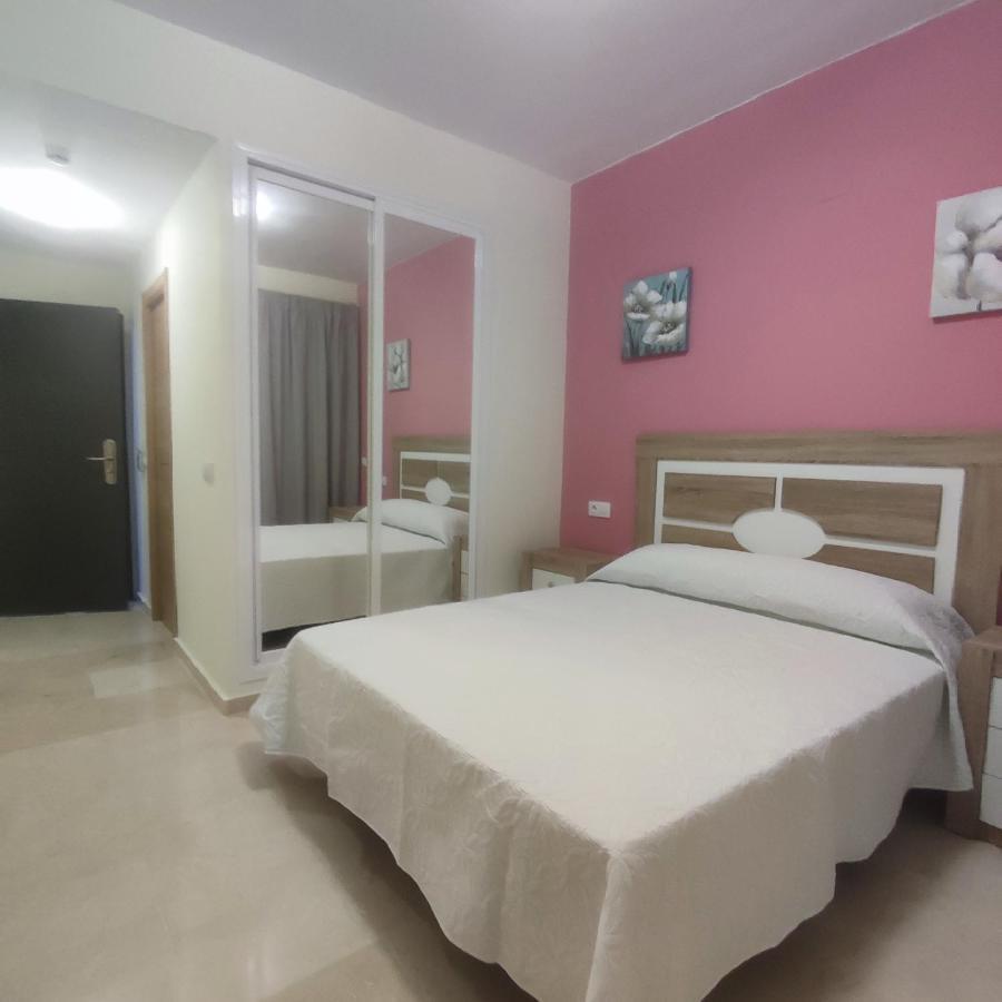 Hotel Nuevo Espartinas Luaran gambar