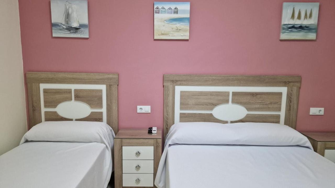 Hotel Nuevo Espartinas Luaran gambar