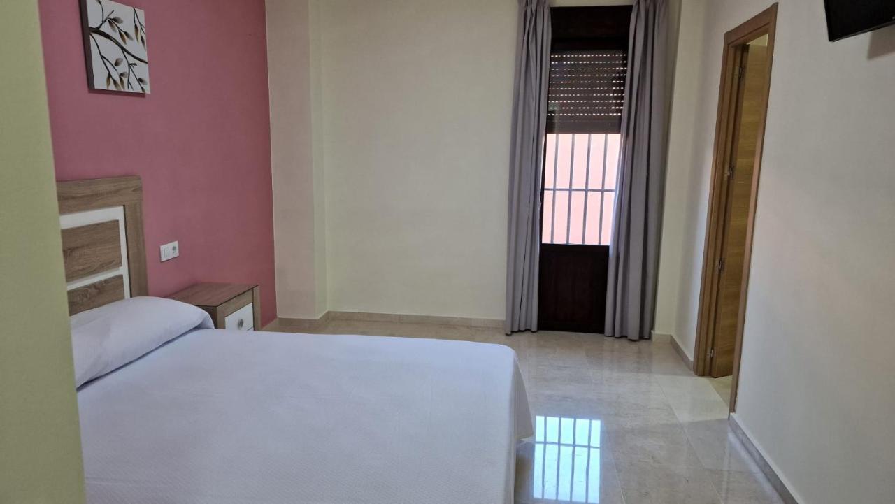 Hotel Nuevo Espartinas Luaran gambar