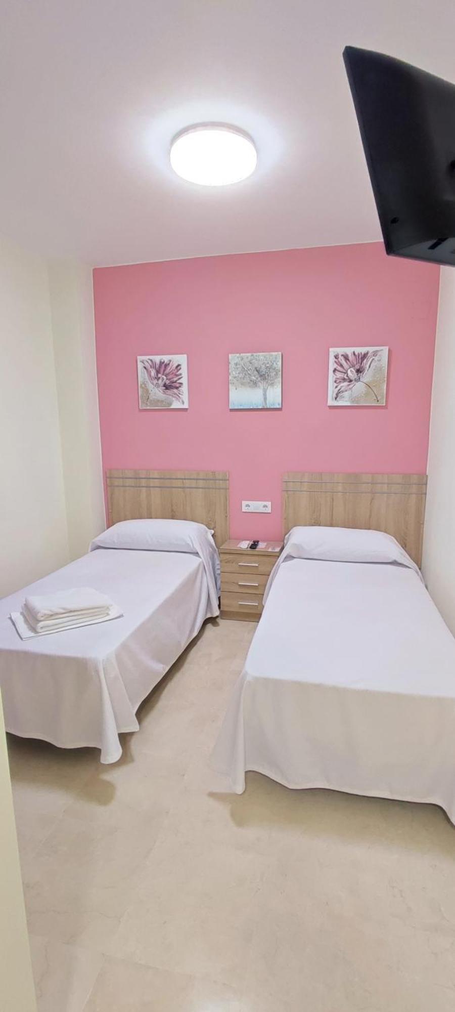 Hotel Nuevo Espartinas Luaran gambar